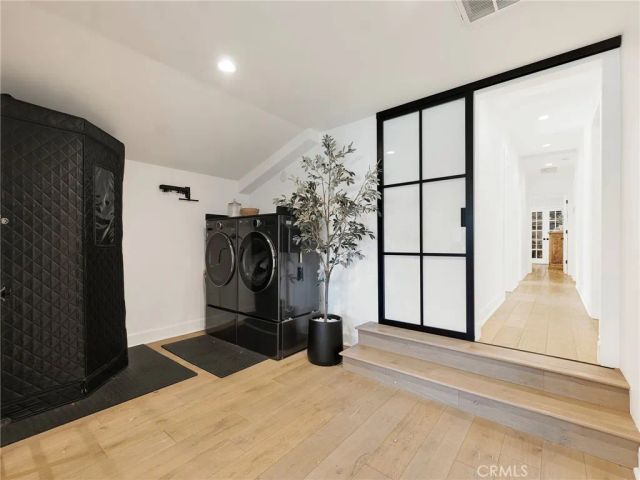 23271 Sylvan, Woodland Hills, CA 91367