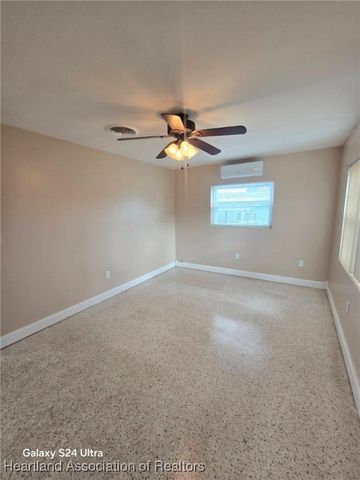 1514 Vicki Drive, Sebring, FL 33870