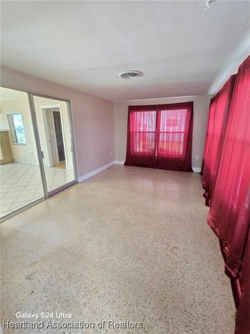 1514 Vicki Drive, Sebring, FL 33870