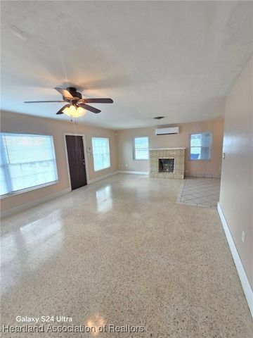 1514 Vicki Drive, Sebring, FL 33870