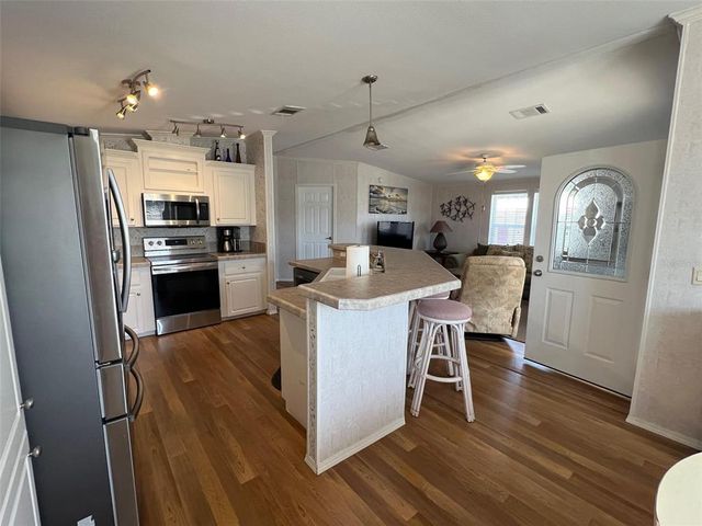 11300 124TH AVENUE 25, Largo, FL 33778