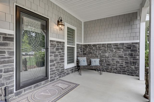 512 Dogwood Trails Loop, Carl Junction, MO 64834