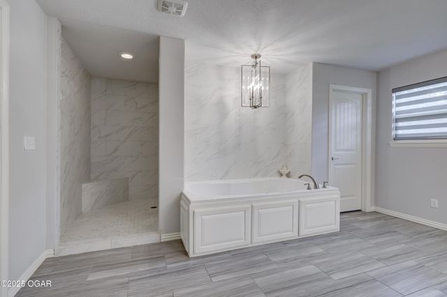 512 Dogwood Trails Loop, Carl Junction, MO 64834