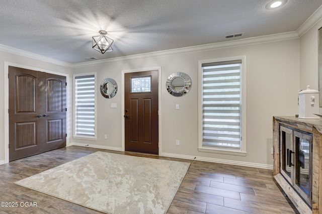 512 Dogwood Trails Loop, Carl Junction, MO 64834