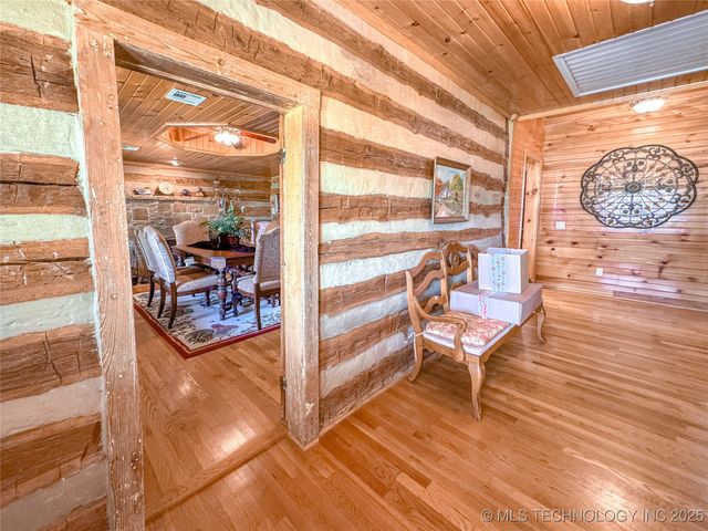 24481 S Manard Road, Fort Gibson, OK 74434