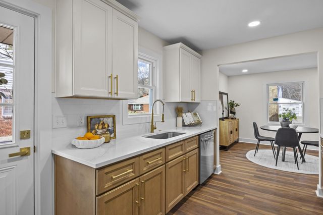 202 Paul Sawyier Drive, Frankfort, KY 40601