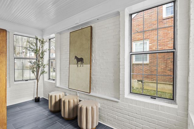 202 Paul Sawyier Drive, Frankfort, KY 40601