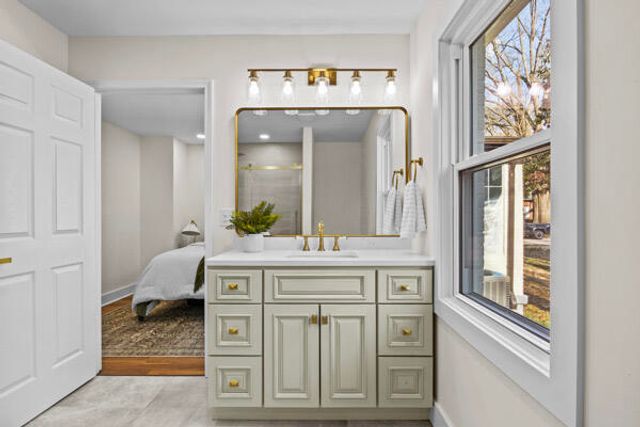 202 Paul Sawyier Drive, Frankfort, KY 40601