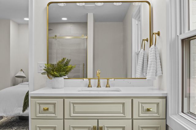 202 Paul Sawyier Drive, Frankfort, KY 40601