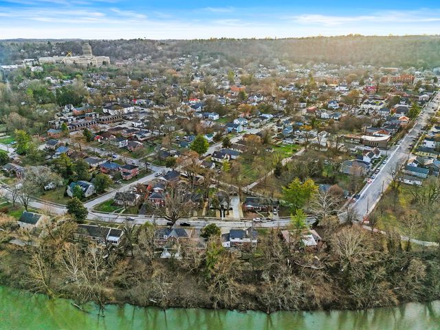 202 Paul Sawyier Drive, Frankfort, KY 40601