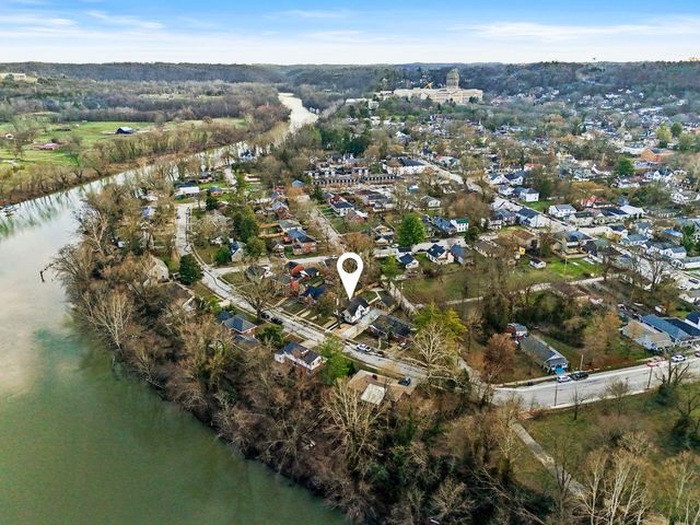 202 Paul Sawyier Drive, Frankfort, KY 40601
