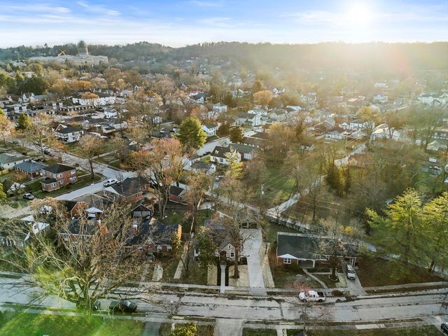 202 Paul Sawyier Drive, Frankfort, KY 40601