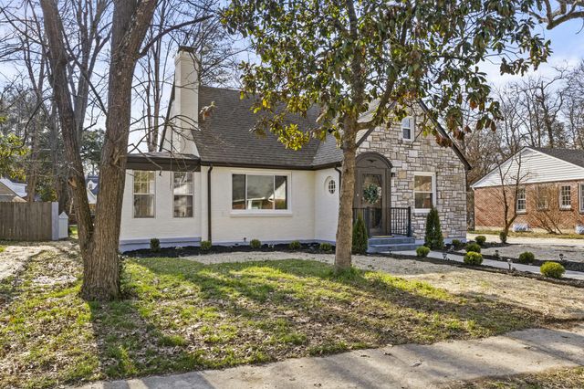 202 Paul Sawyier Drive, Frankfort, KY 40601