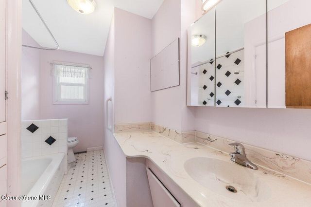 1146 N 15th ST, Coeur D'alene, ID 83814