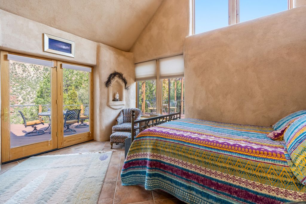 Image 19 of property listing at 467 Madrid Road, Jemez Springs, NM 87025