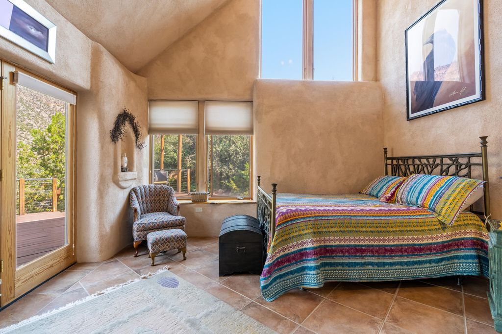 Image 20 of property listing at 467 Madrid Road, Jemez Springs, NM 87025