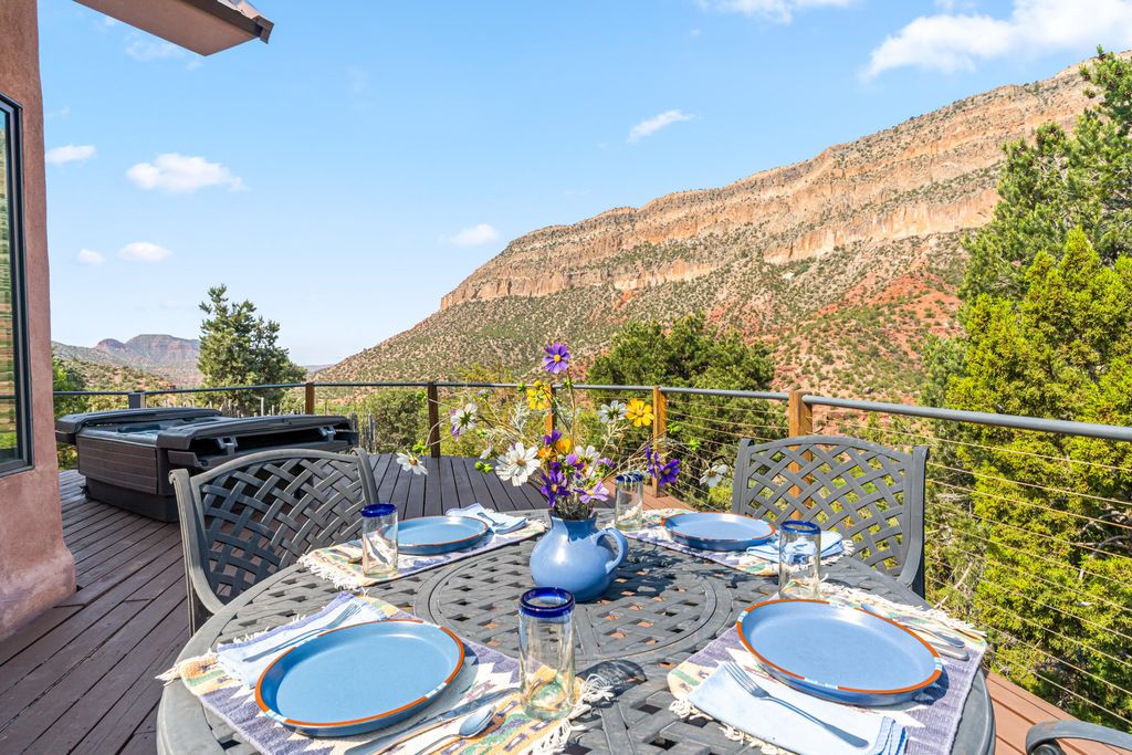 Image 30 of property listing at 467 Madrid Road, Jemez Springs, NM 87025