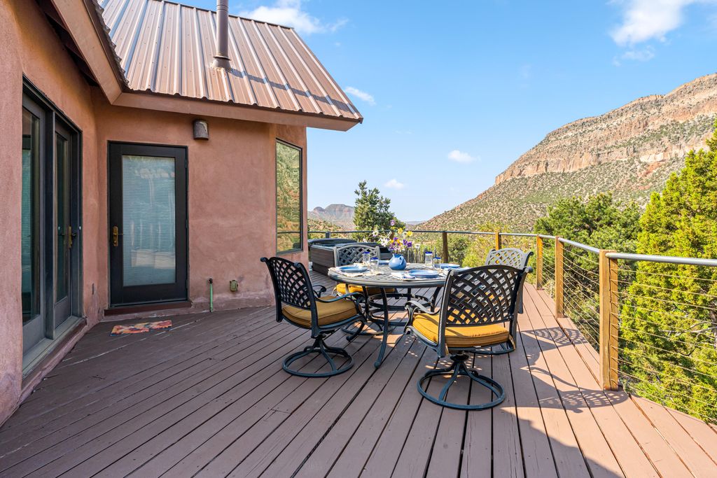 Image 34 of property listing at 467 Madrid Road, Jemez Springs, NM 87025