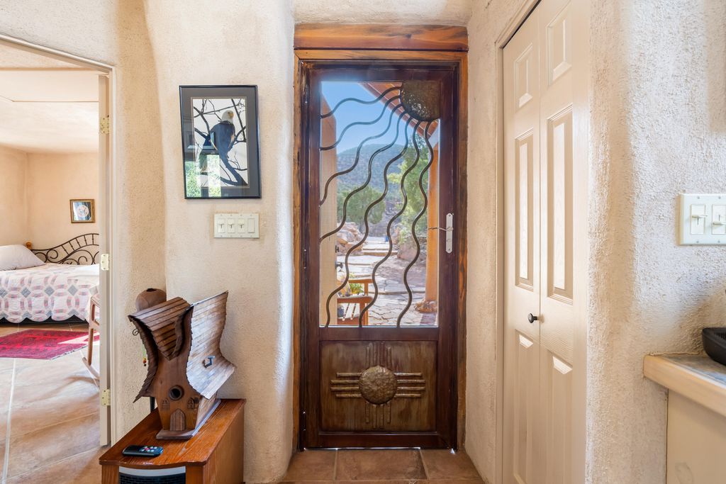 Image 6 of property listing at 467 Madrid Road, Jemez Springs, NM 87025