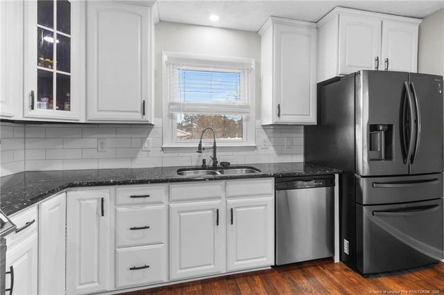 7044 Timbercroft Lane, Fayetteville, NC 28314