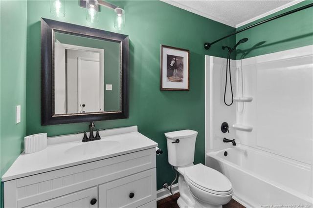 7044 Timbercroft Lane, Fayetteville, NC 28314