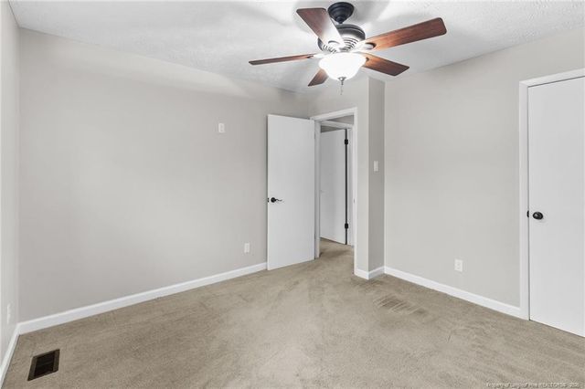 7044 Timbercroft Lane, Fayetteville, NC 28314