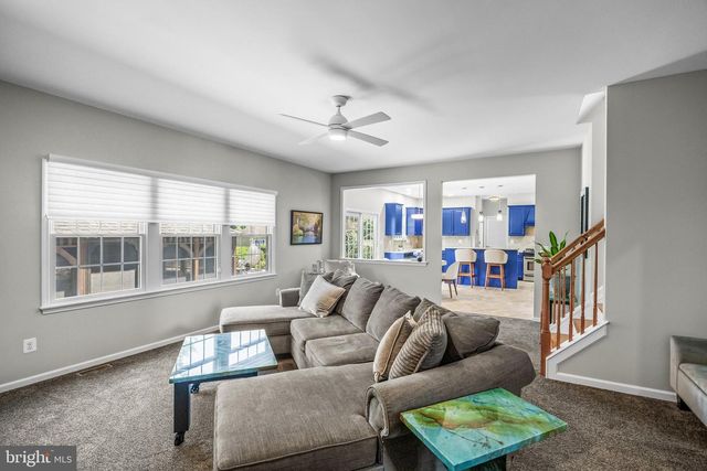 6 CULLEN WAY, Hamilton, NJ 08620