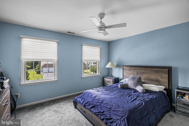 6 CULLEN WAY, Hamilton, NJ 08620