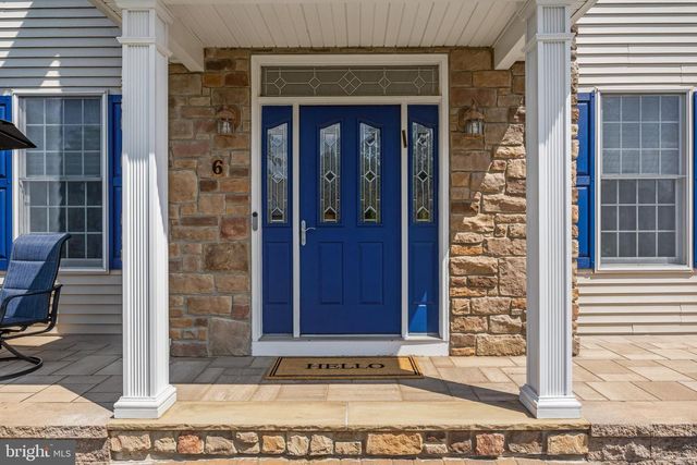 6 CULLEN WAY, Hamilton, NJ 08620