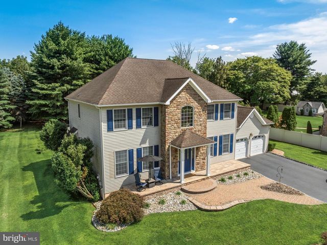 6 CULLEN WAY, Hamilton, NJ 08620