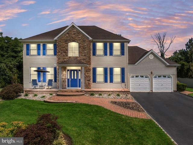 6 CULLEN WAY, Hamilton, NJ 08620