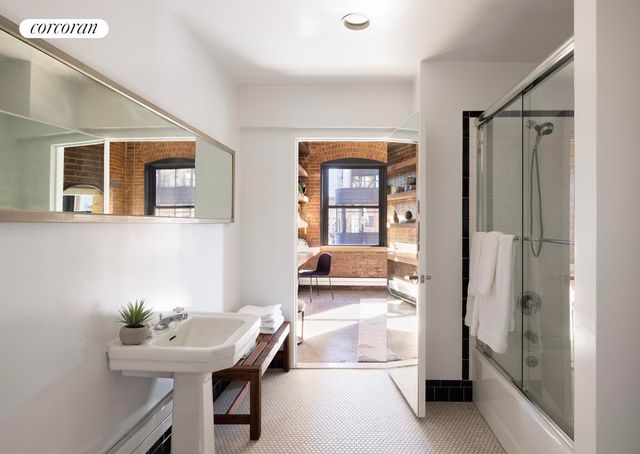 525 W 22ND Street PHD, New York City, NY 10011