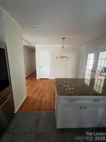 4925 Vincent Lane, Charlotte, NC 28210