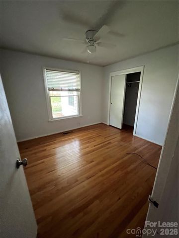 4925 Vincent Lane, Charlotte, NC 28210