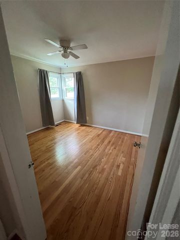 4925 Vincent Lane, Charlotte, NC 28210