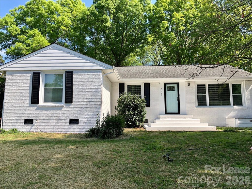 4925 Vincent Lane, Charlotte, NC 28210