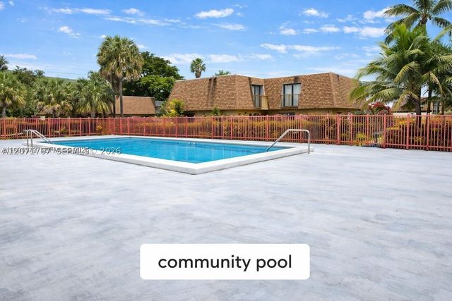6605 W 26th Dr 24-18, Hialeah, FL 33016
