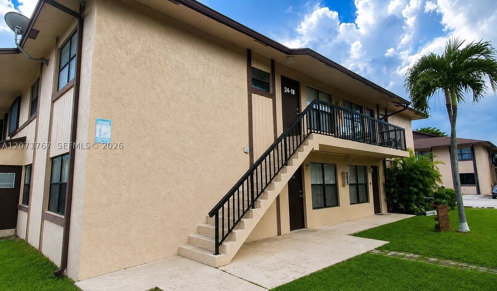 6605 W 26th Dr 24-18, Hialeah, FL 33016