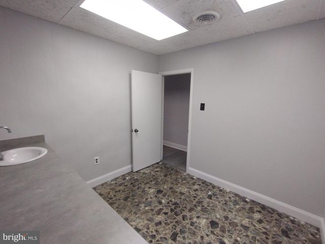 4 S WEST BLVD #LEFT, Newfield, NJ 08344