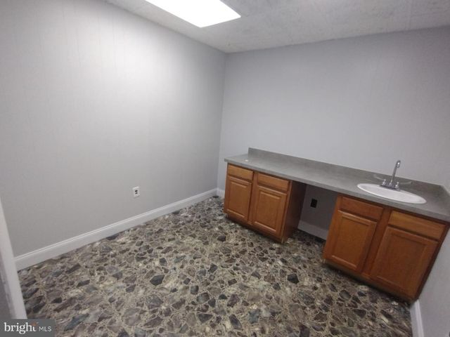 4 S WEST BLVD #LEFT, Newfield, NJ 08344