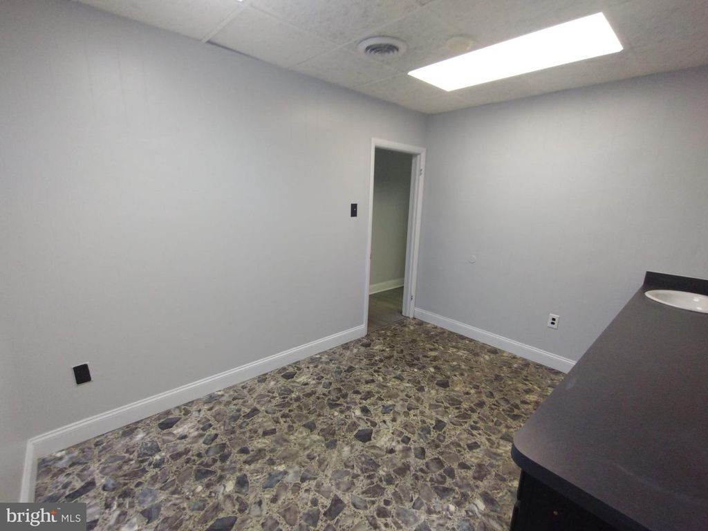 4 S WEST BLVD #LEFT, Newfield, NJ 08344
