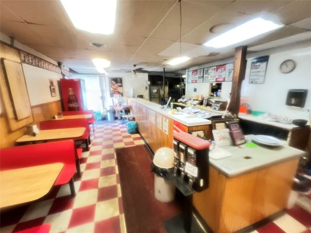 275 MAIN Street, Saegertown, PA 16433