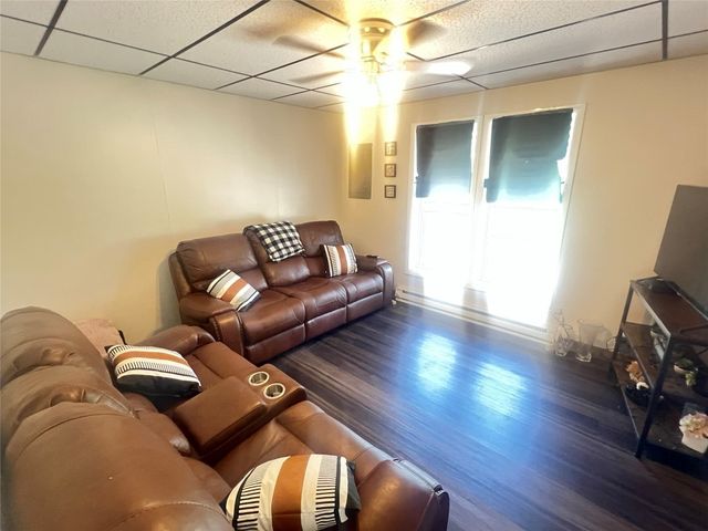 275 MAIN Street, Saegertown, PA 16433