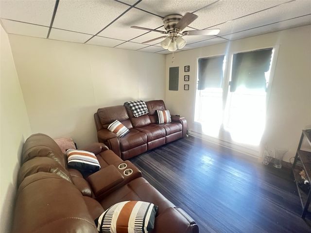 275 MAIN Street, Saegertown, PA 16433