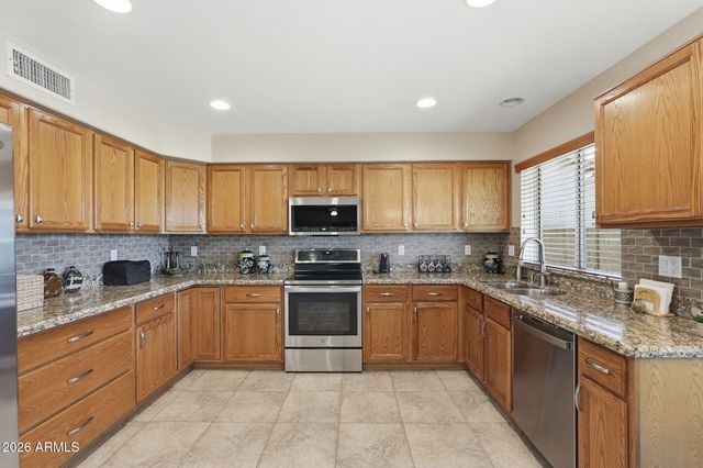 16418 N 8TH Avenue, Phoenix, AZ 85023