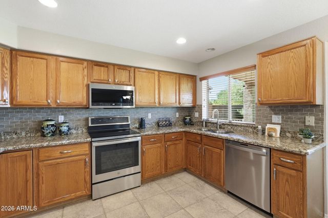 16418 N 8TH Avenue, Phoenix, AZ 85023