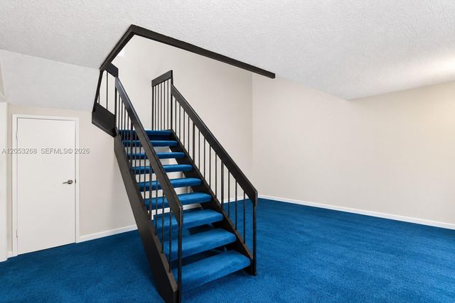 10339 NW 9th St Circle 22, Miami, FL 33172
