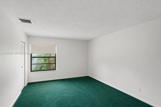 10339 NW 9th St Circle 22, Miami, FL 33172