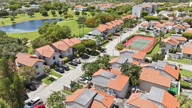 10339 NW 9th St Circle 22, Miami, FL 33172
