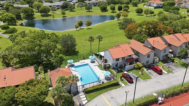 10339 NW 9th St Circle 22, Miami, FL 33172